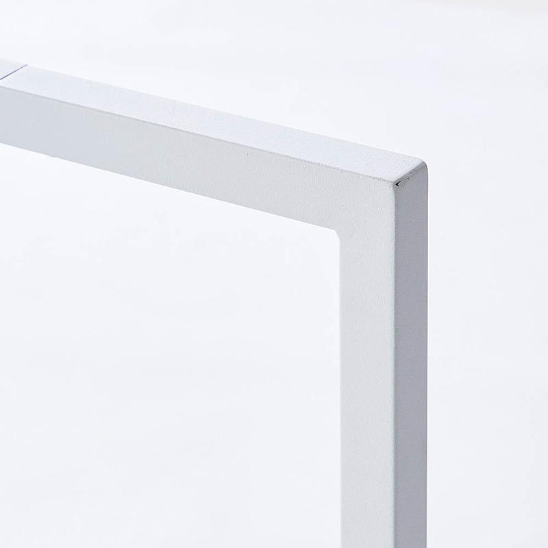 素材アップ／ホワイト