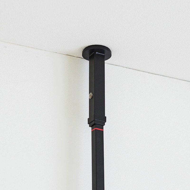 しっかり突っ張れたことがわかる、赤ラインの目印付き