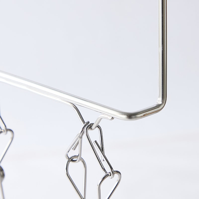 オールステンレス。湿気や水に強く耐久性があります