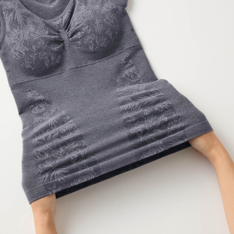 360度ぐーんと伸びる生地で着心地もらくちん