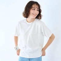 オフホワイト