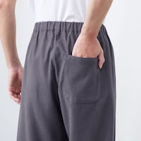 便利な後ろポケット付き