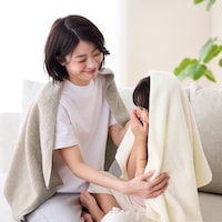 左：リネンナチュラル　　右：オフホワイト