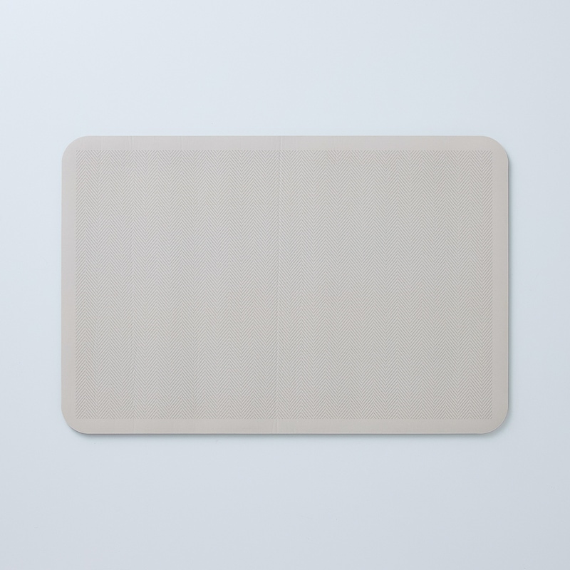 マッドベージュ