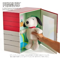 横開きの扉でコレクションの入れ替えがしやすい