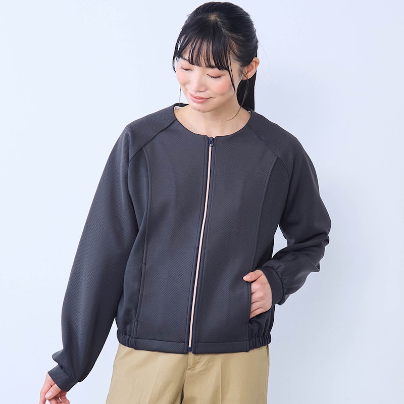 モデル身長164cm／M