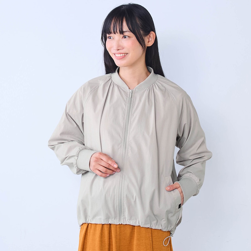 モデル身長164cm／M