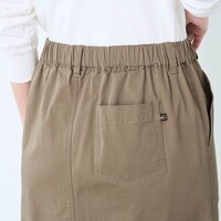 ウエストは総ゴムで快適な着心地
