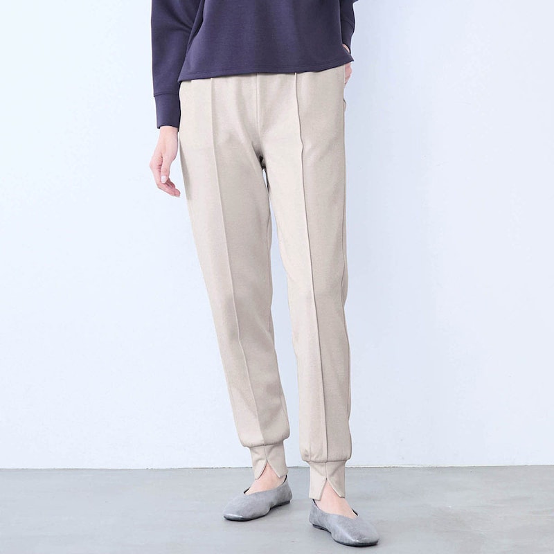 グレイッシュホワイト