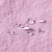 多少の水を弾く撥水加工素材