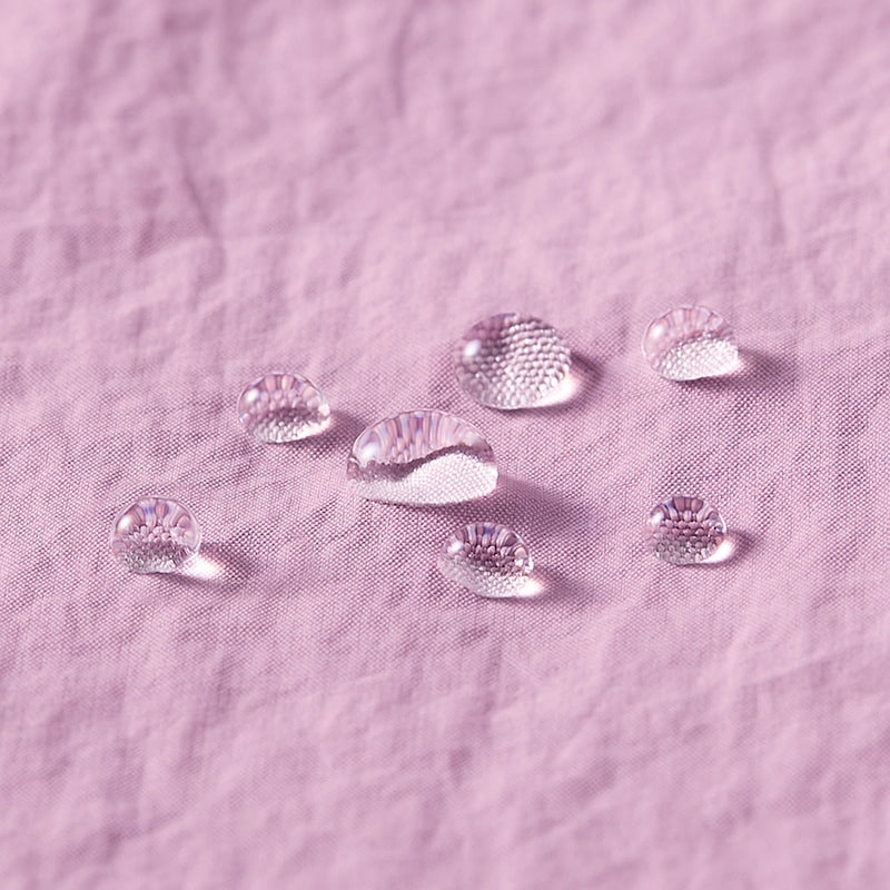 多少の水を弾く撥水加工素材