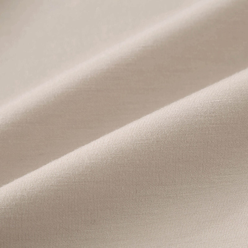 レーヨン混でキレイ見えするダンボール素材