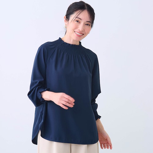 シャーリングブラウス