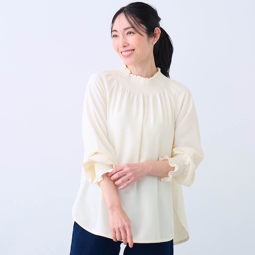 シャーリングブラウス