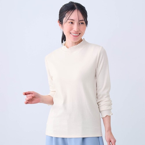 フリル襟付き長袖Ｔシャツ