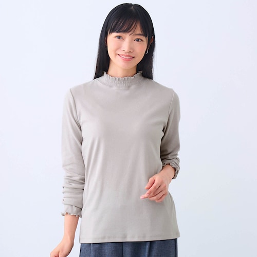 フリル襟付き長袖Ｔシャツ