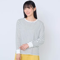 Tシャツは中に着てもごわつかない薄手の天竺素材