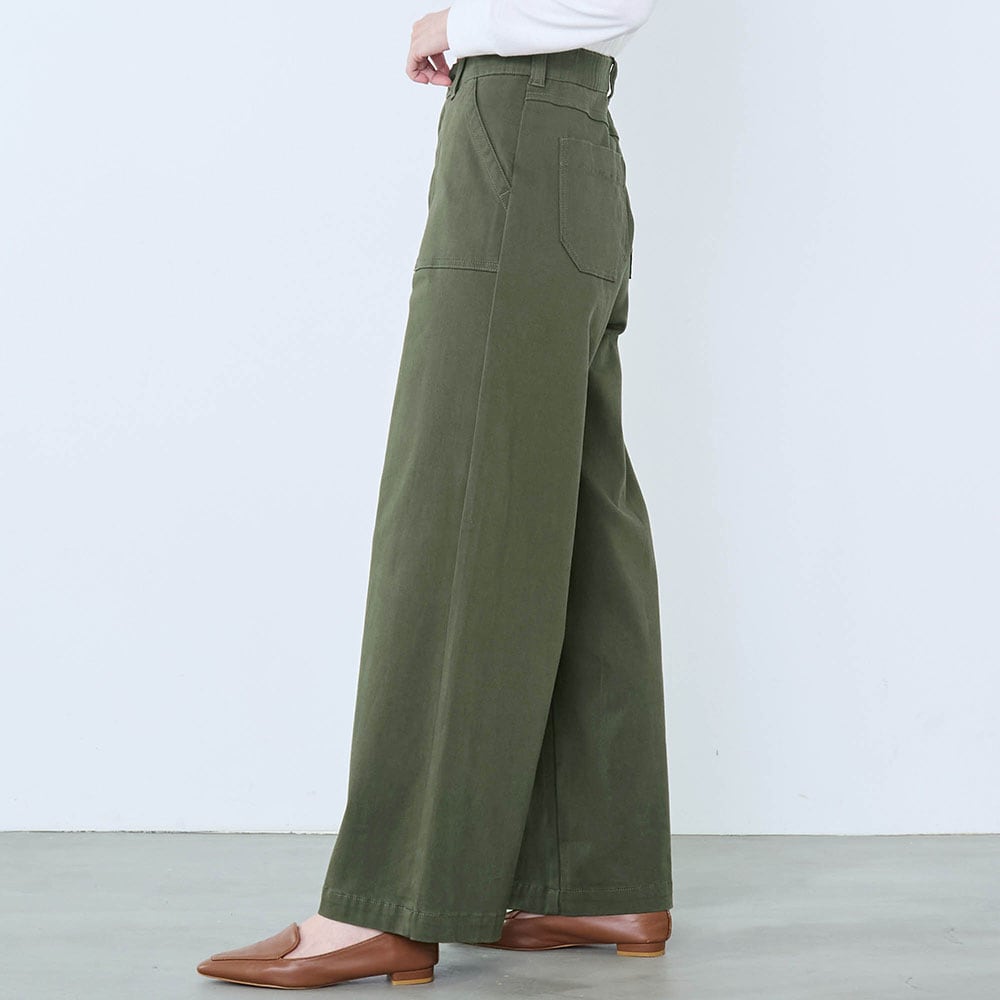 モデル身長170cm／M　※写真は撮影用のため股下＋3cmになります。