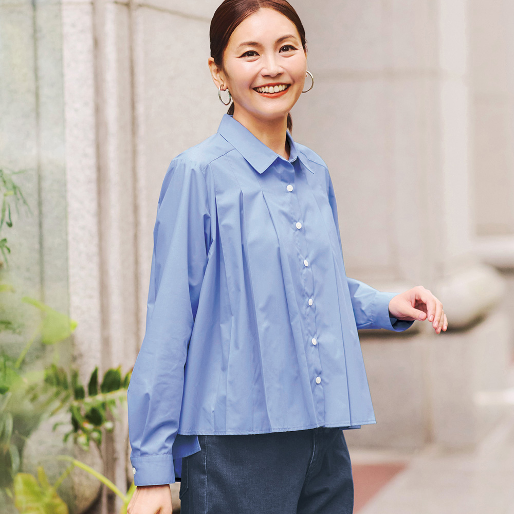 【ベルメゾン】一枚で着映えるタックブラウス