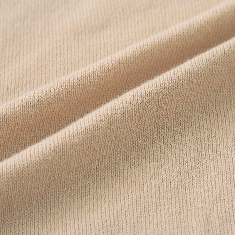 やわらかな風合いのきれいめハイゲージニット