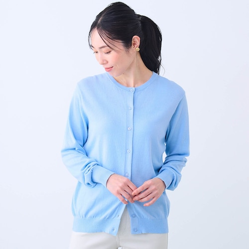 綿素材の素肌に着たくなるニットカーディガン