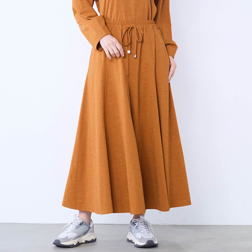 モデル身長164cm／M