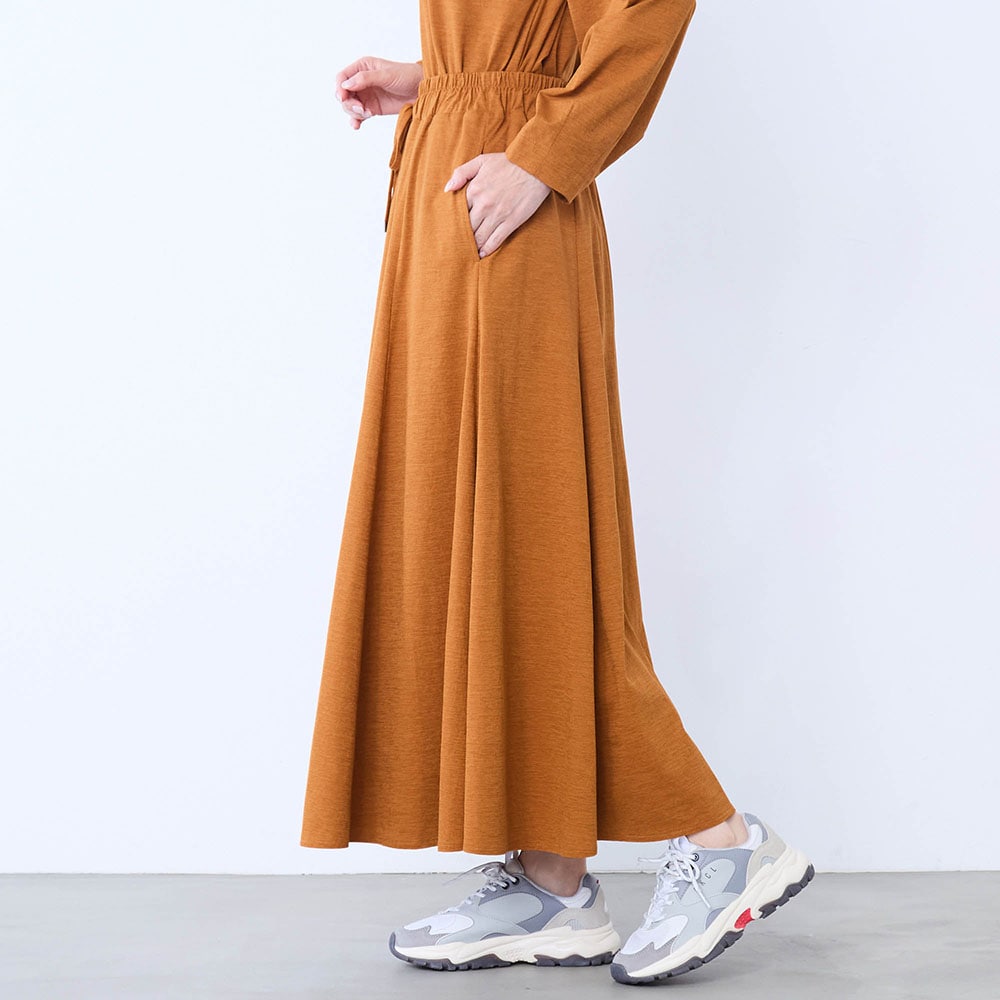 モデル身長164cm／M