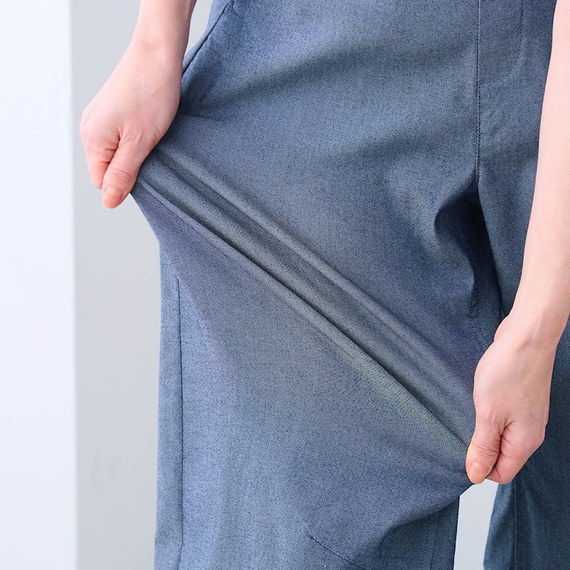 ストレッチ素材なのでたくさん動く日にもおすすめ