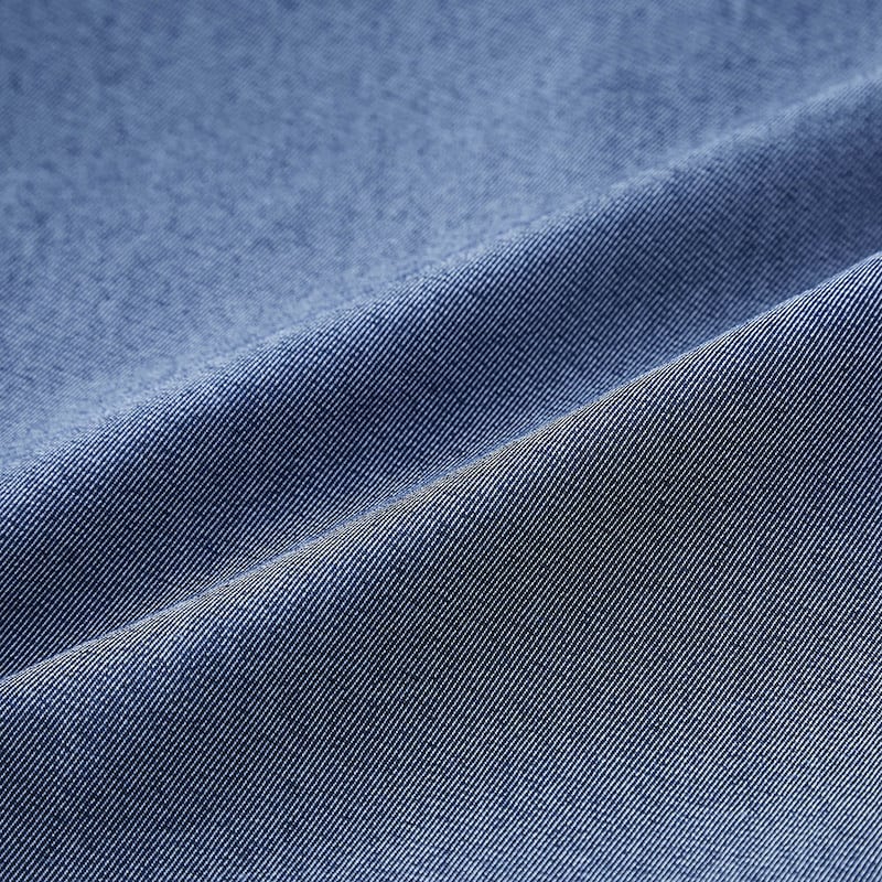 やわらかくしっとりとした肌触りのよい素材