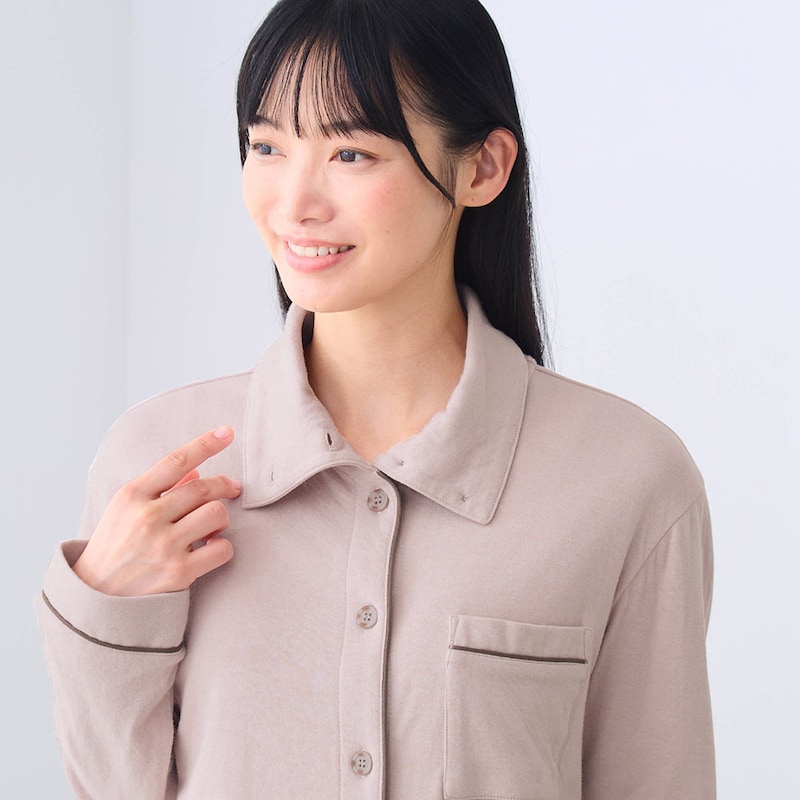 襟を立てて着ると、首まわりも暖かく