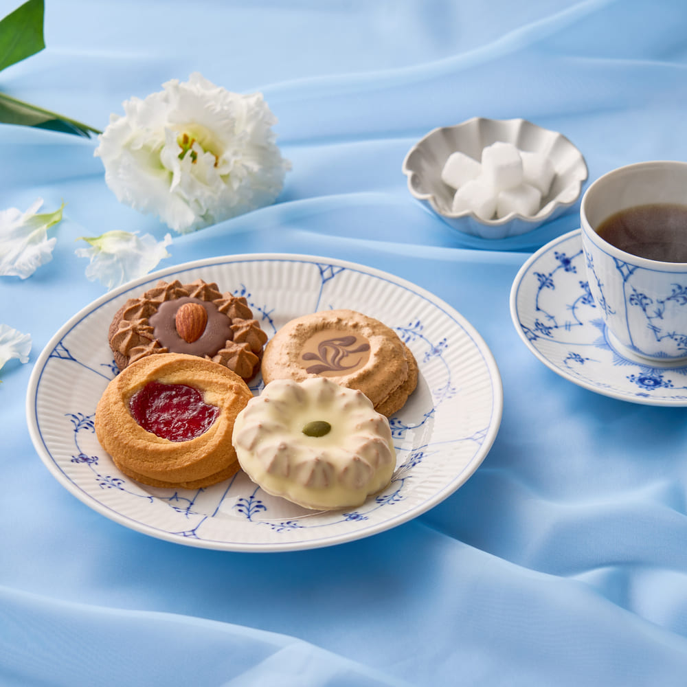 【ベルメゾン】【お歳暮・おとりよせ】 4種の焼き菓子 & ロヤル コペンハーゲン ドリップコーヒーセット11個 【ご注文は1月25日まで】 【ベルメゾン】【お歳暮・おとりよせ】 4種の焼き菓子 & ロヤル コペンハーゲン ドリップコーヒーセット11個 【ご注文は1月25日まで】