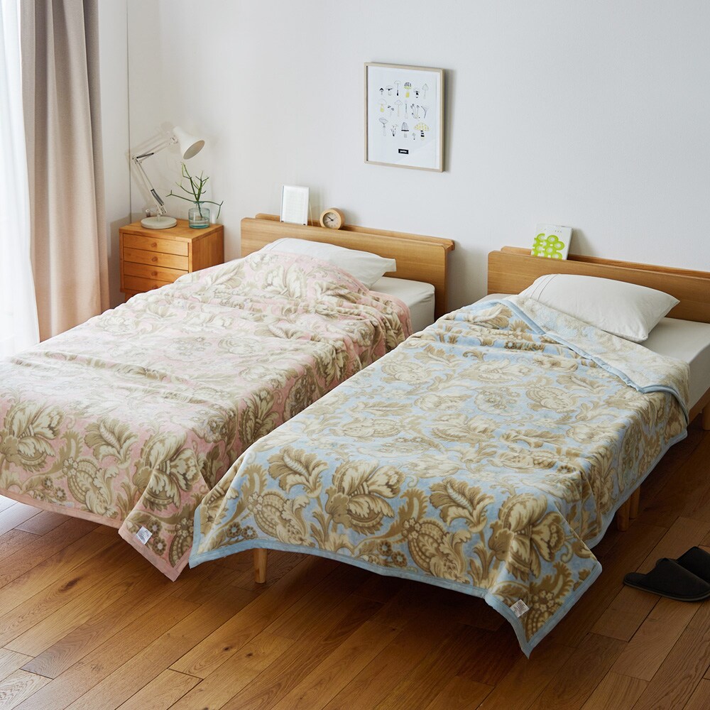 【ベルメゾン】フラワーデザインの綿毛布(毛羽部分)[日本製]