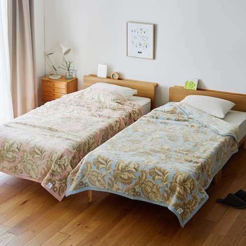 フラワーデザインの綿毛布（毛羽部分）［日本製］