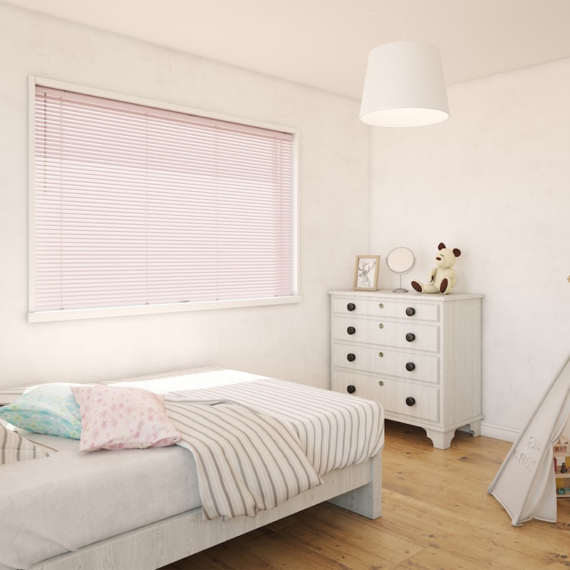 コードレスのため、子供部屋に最適です