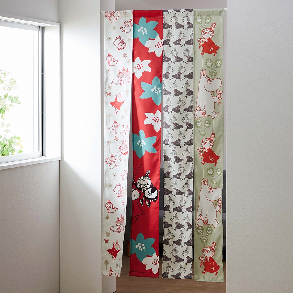約８５×１８０／レッド系