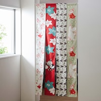 約８５×１８０／レッド系
