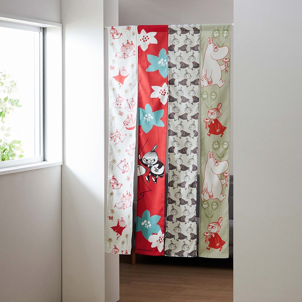 約８５×１５０／レッド系