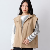 ベージュ