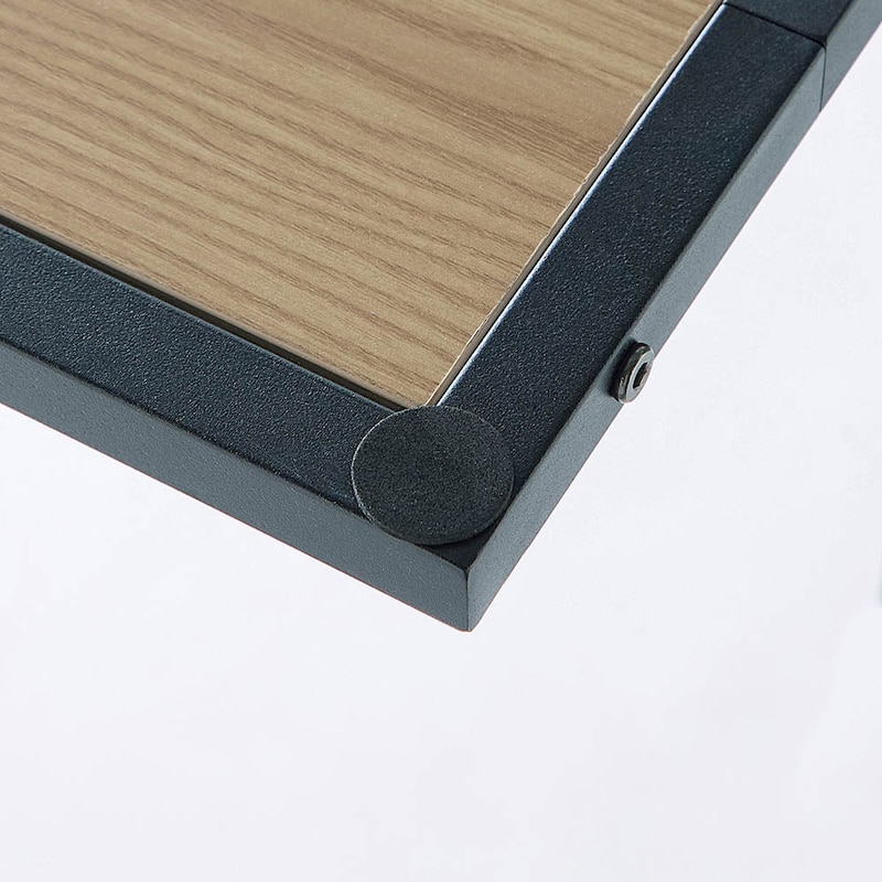 床に傷が付きにくいように、クッションシール付属