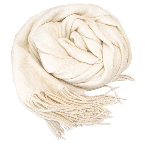 程よくボリュームのある大判無地ストール