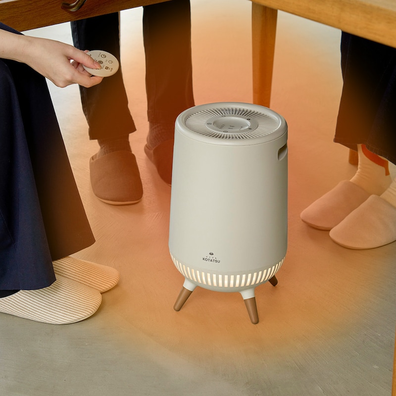 360°全方位に温風が広がり、 足元を暖めるスポットヒーター