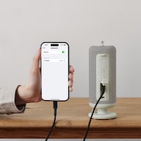 デバイスにも給電可能な4000mAhバッテリー