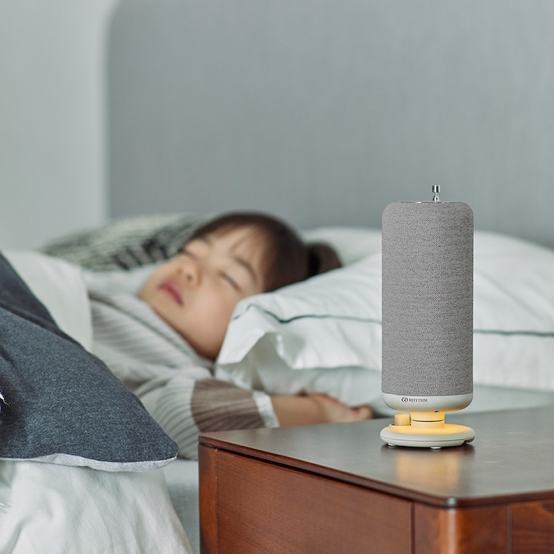 ベッドサイドにライトとして常備しておくのもおすすめです