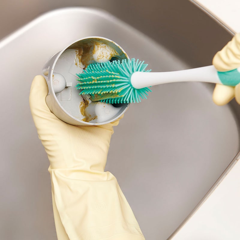 排水口のぬめり・汚れをこそげ落とす