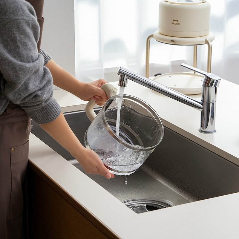 ガラス製バスケットは油汚れもサッと洗えてお手入れ簡単