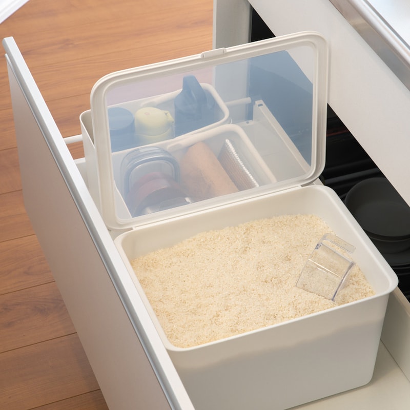 インナーケースなしで使う場合、本体の容量は16L。約10kgのお米が入ります