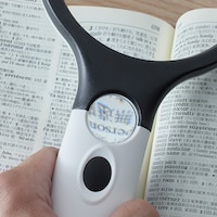直径約2.4cmの「25x小レンズ」で印刷物の網点も見える高倍率