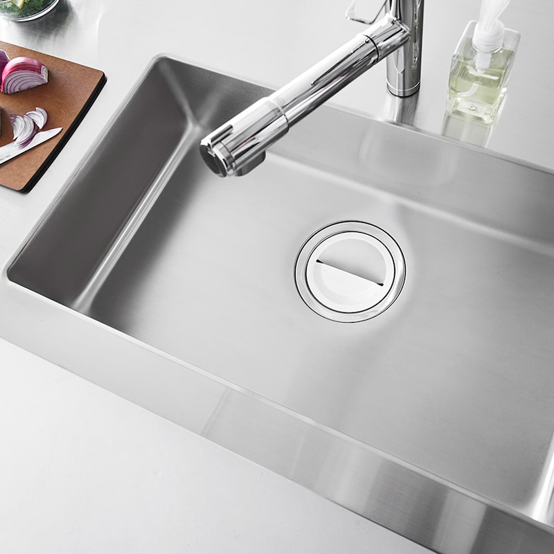 ゴミを隠して、シンクがスッキリ！