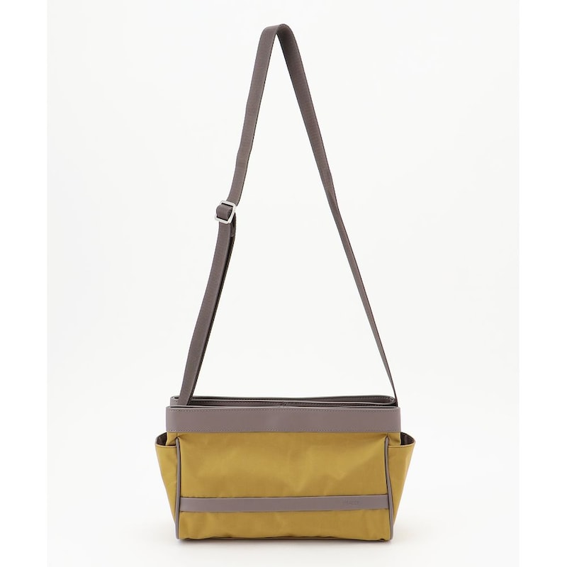 ライトグリーン