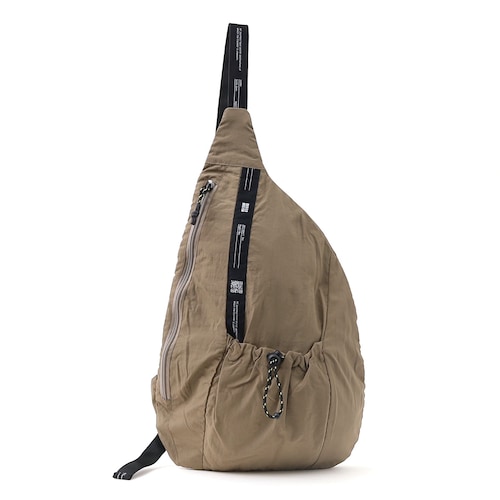 【特別価格】軽量ナイロンボディバッグ